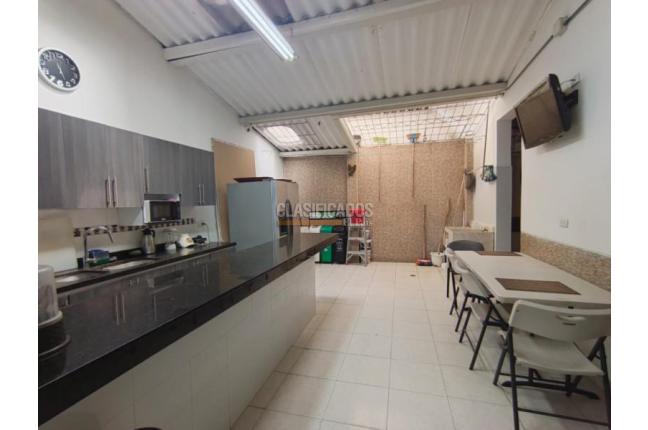 Casas, Venta, San Vicente - $800.000.000