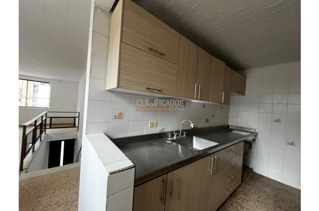 Apartamentos, Alquiler, Colseguros - $1.500.000