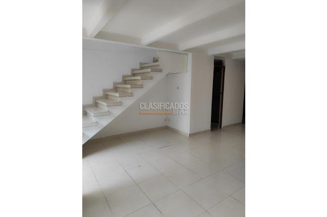 Casas, Alquiler, Villa del Prado - $850.000