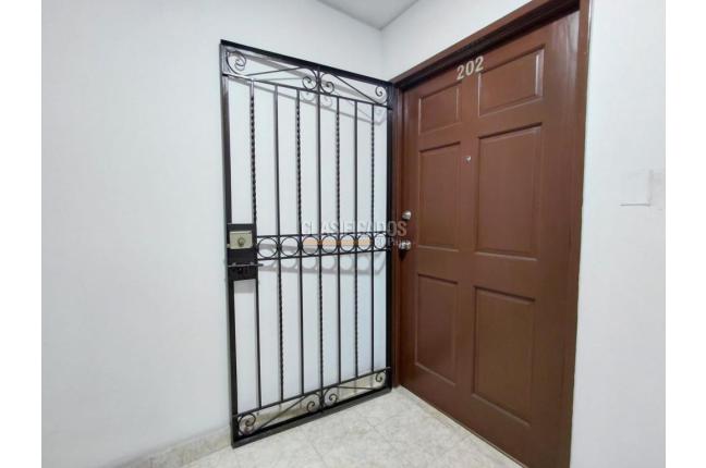 Apartamentos, Alquiler, Versalles - $2.200.000