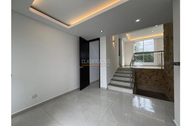 Casas, Alquiler, Ciudad Melendez - $2.500.000