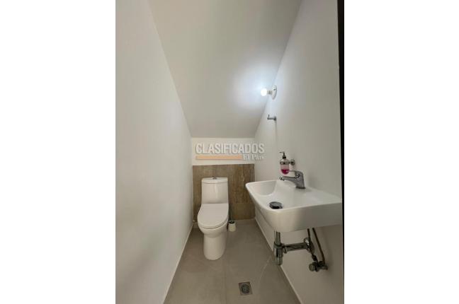 Casas, Alquiler, Ciudad Melendez - $2.500.000