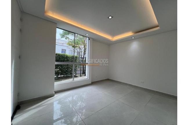 Casas, Alquiler, Ciudad Melendez - $2.500.000