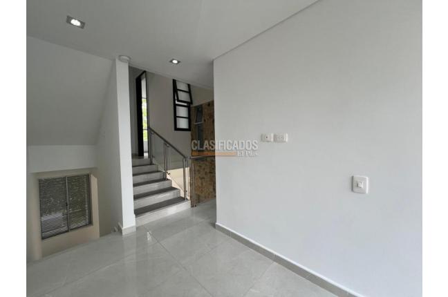Casas, Alquiler, Ciudad Melendez - $2.500.000