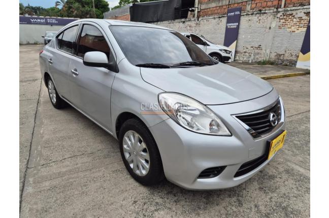 Nissan Versa 2015