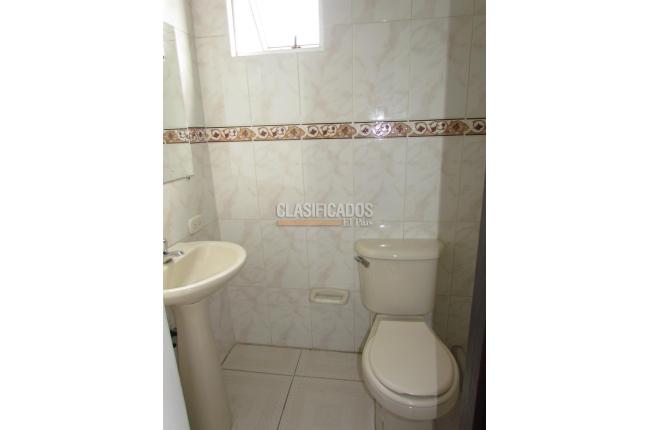 Apartamentos, Venta en Parques de los Abedules