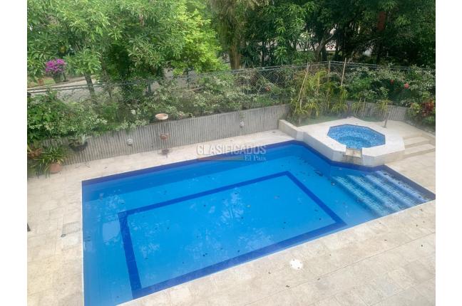 Casas, Venta en Altos de Pance
