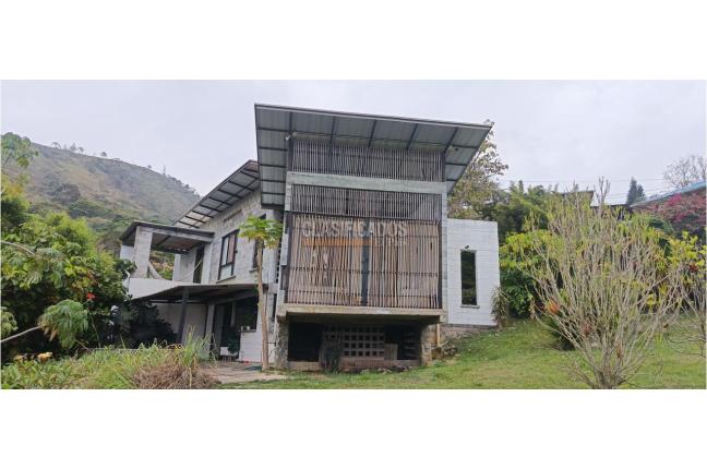 Fincas y Casas Campestres, Alquiler, La Castilla - $4.000.000