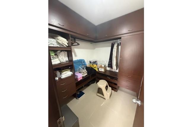 Apartamentos, Venta, La Hacienda - $550.000.000