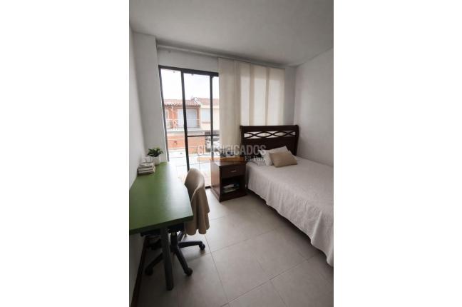 Casas, Venta, La Hacienda - $700.000.000