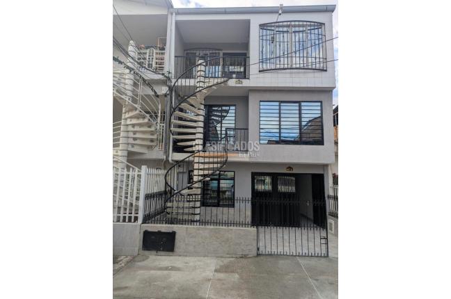 Casas, Venta, Doce de Octubre - $650.000.000