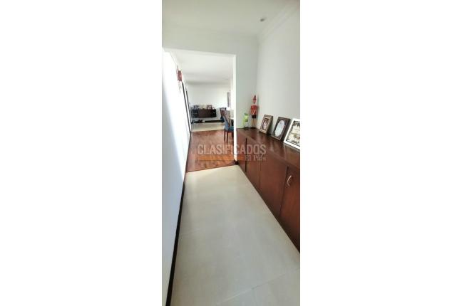 Apartamentos, Venta, Cristales - $680.000.000