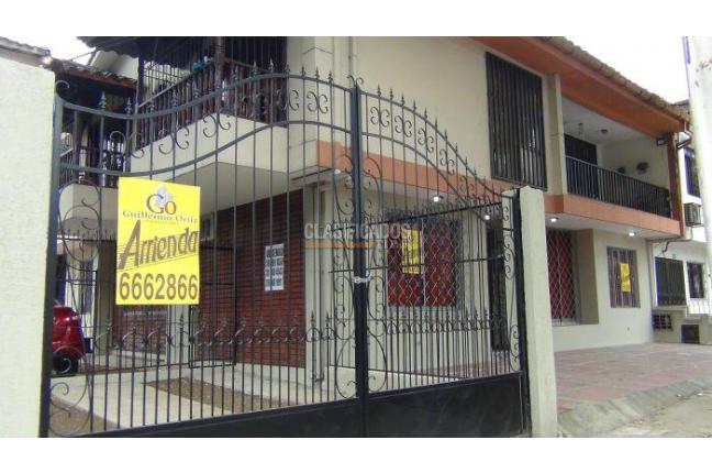 Casas, Alquiler en La Flora