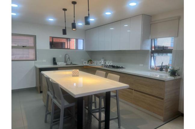 Apartamentos, Venta en Ciudad Jardín