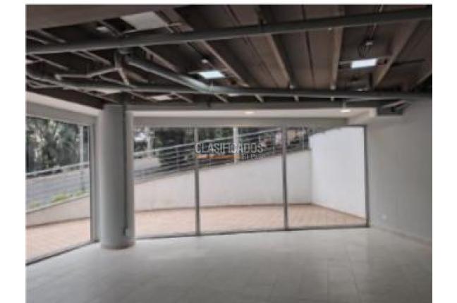 Locales y Bodegas, Venta en Santa Mónica Residencial