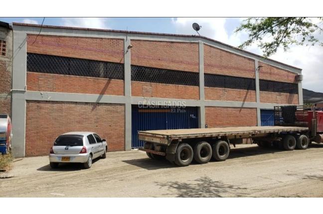 Locales y Bodegas, Venta, Yumbo - $2.100.000.000
