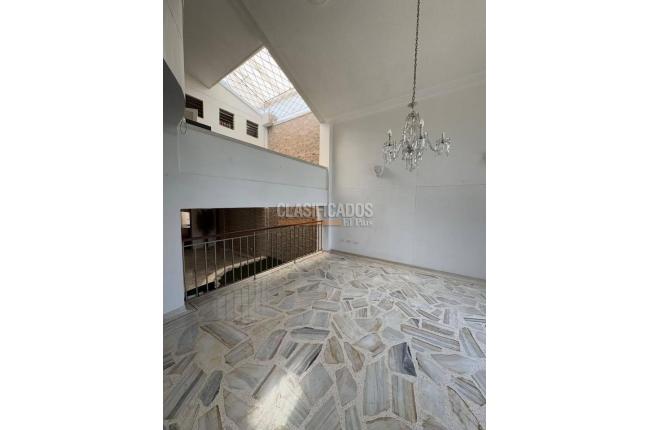 Casas, Venta, Guadalupe - $790.000.000