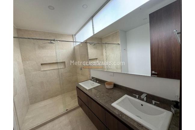 Apartamentos, Venta, Santa Rita - $1.600.000.000
