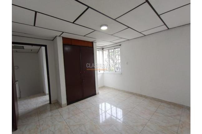 Apartamentos, Alquiler, Urbanización La Merced - $1.300.000