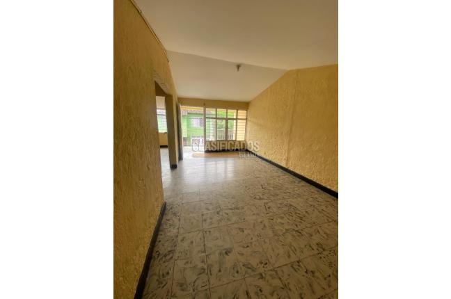 Casas, Alquiler en La Selva