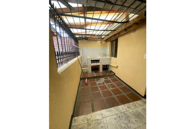 Casas, Alquiler, La Selva - $950.000