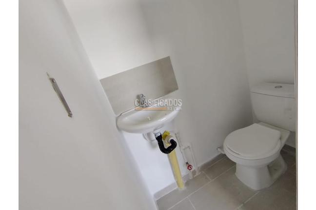 Locales y Bodegas, Alquiler, Ciudad Pacifica - $1.200.000