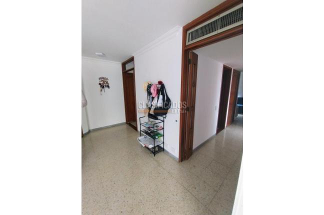Apartamentos, Venta, La Flora - $610.000.000