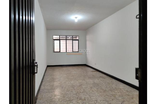 Locales y Bodegas, Alquiler, Manzanares - $4.600.000