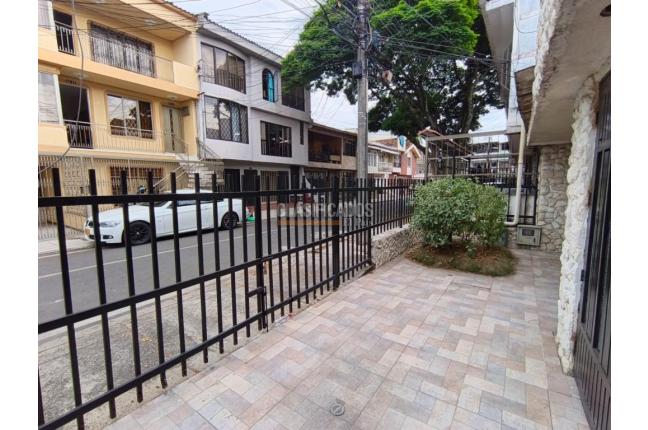 Casas, Venta, Primero de Mayo - $650.000.000