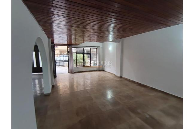 Casas, Venta, Primero de Mayo - $650.000.000