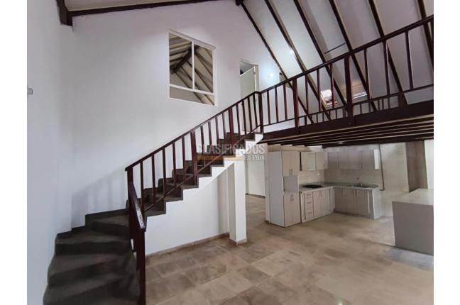 Casas, Venta, Primero de Mayo - $650.000.000