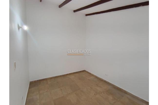 Casas, Venta, Primero de Mayo - $650.000.000