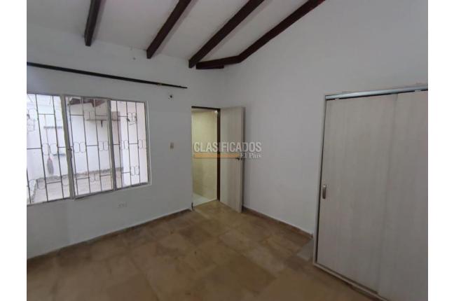 Casas, Venta, Primero de Mayo - $650.000.000