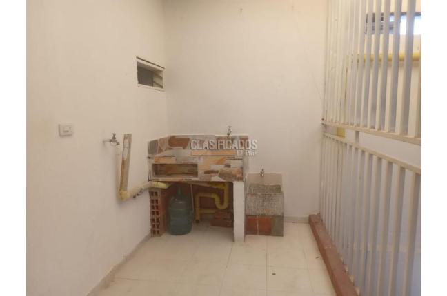 Apartamentos, Alquiler, Santo Domingo - $1.300.000