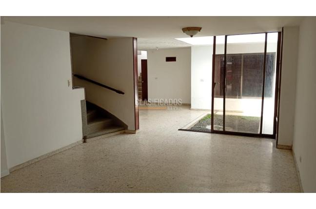 Casas, Alquiler en La Merced