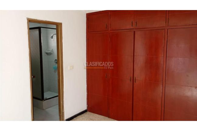Casas, Alquiler, La Merced - $2.200.000
