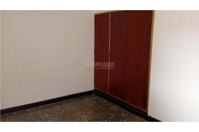 Casas, Alquiler, La Merced - $2.200.000