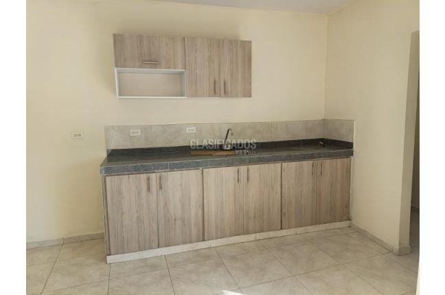 Apartaestudios, Alquiler, Las Delicias - $700.000