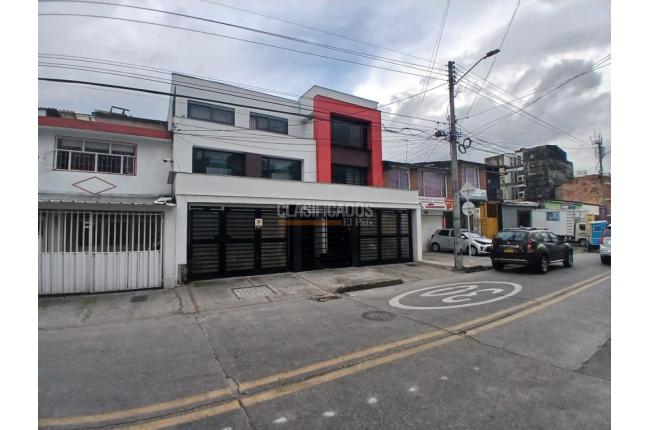 Oficinas y Consultorios, Alquiler en Bogotá
