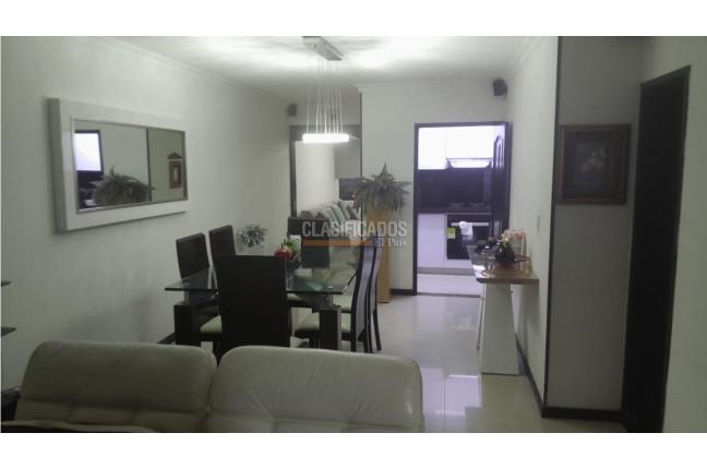 Casas, Venta en La Flora