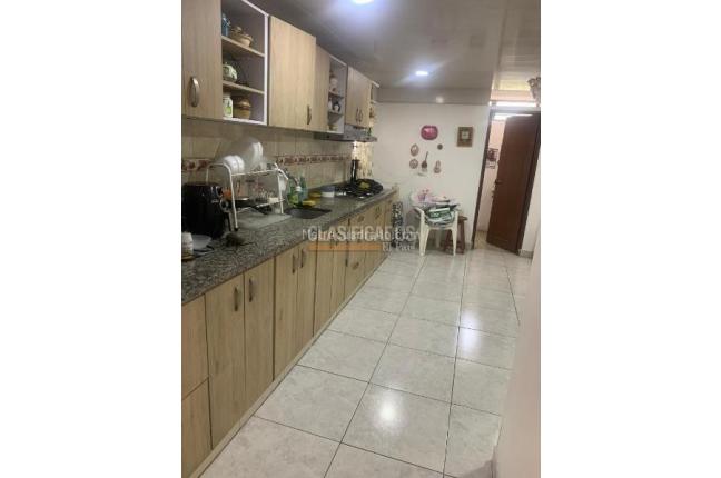 Casas, Venta, La Merced - $600.000.000