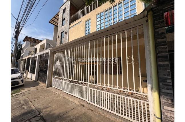 Casas, Venta, Ciudad 2.000 - $430.000.000