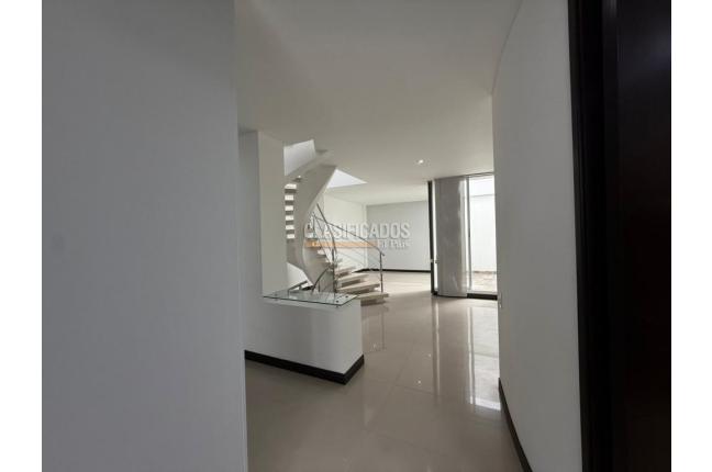 Casas, Alquiler en Pereira