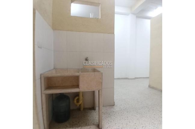Locales y Bodegas, Alquiler, Las Delicias - $3.300.000