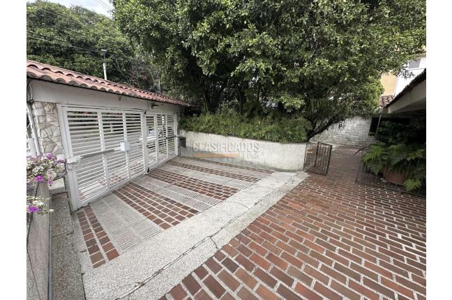Casas, Alquiler, Miraflores - $33.000.000