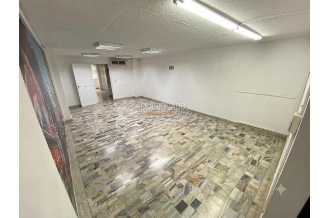 Casas, Alquiler, Miraflores - $33.000.000
