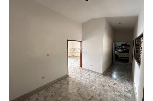 Casas, Alquiler, Miraflores - $33.000.000