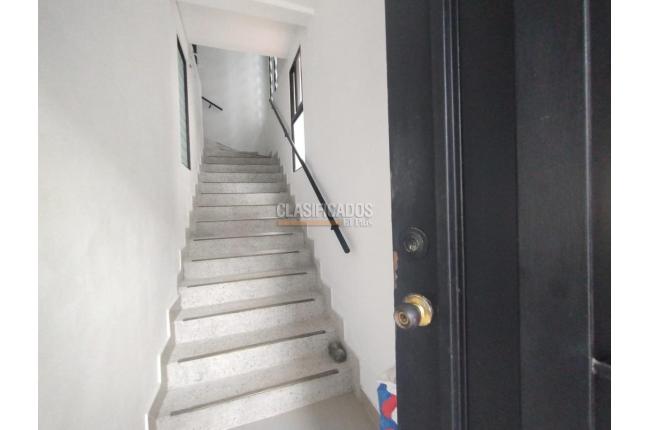 Locales y Bodegas, Alquiler, San Vicente - $2.800.000