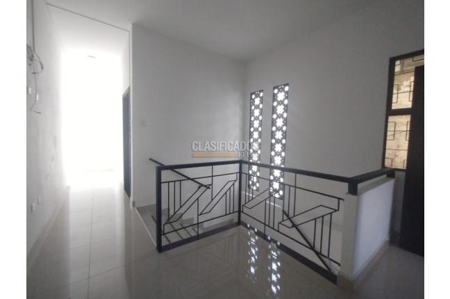 Locales y Bodegas, Alquiler, San Vicente - $2.800.000