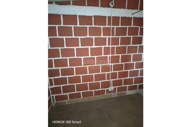 Apartamentos, Alquiler, Ciudad Modelo - $700.000